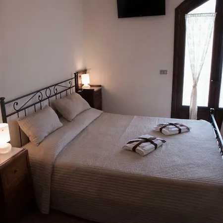 Il Castello بيت ضيافة بياتْسا أرمارِنا