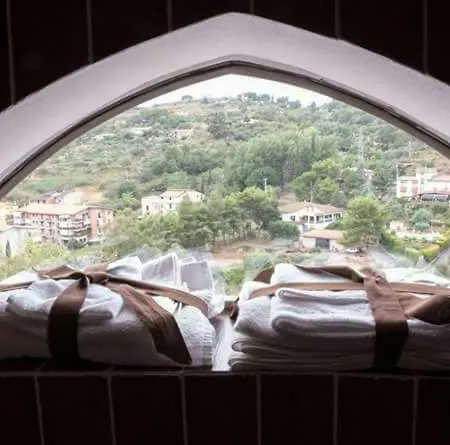 Il Castello 3* بياتْسا أرمارِنا