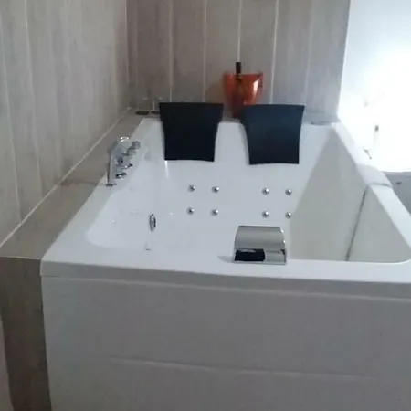 Il Castello بيت ضيافة